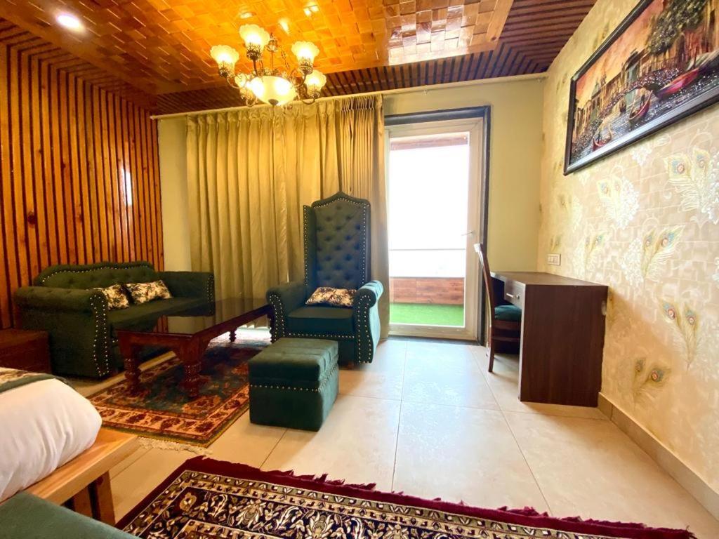 Hotel Woodville Inn - Hotel In Mcleodganj Мак-Леод-Гейндж Экстерьер фото